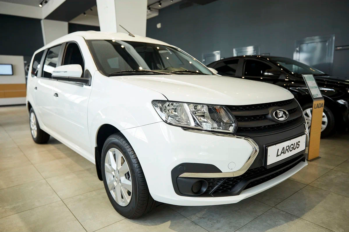 Lada Largus в Челябинск - фото №3